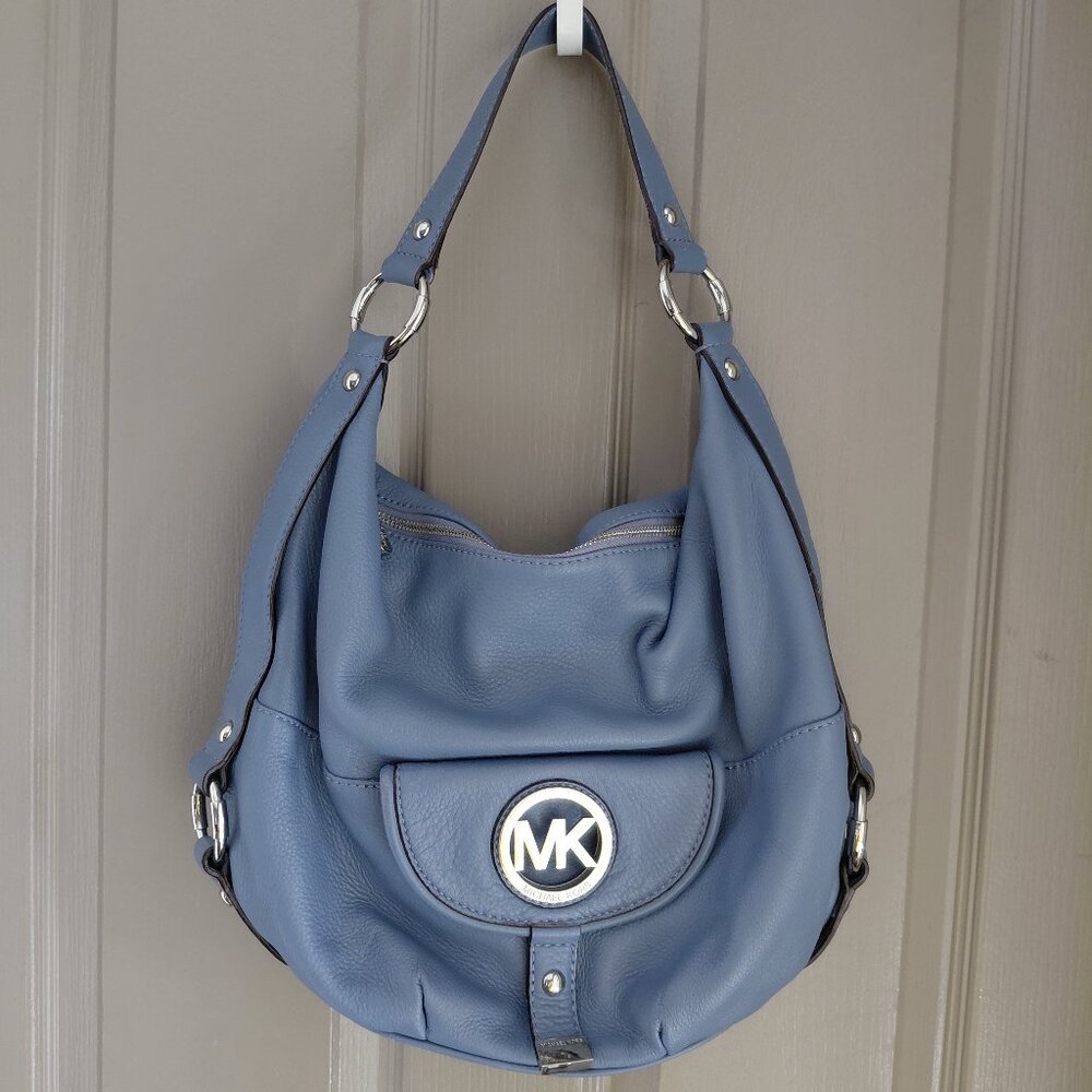 Michael Kors Blue Leather Shoulder Bag